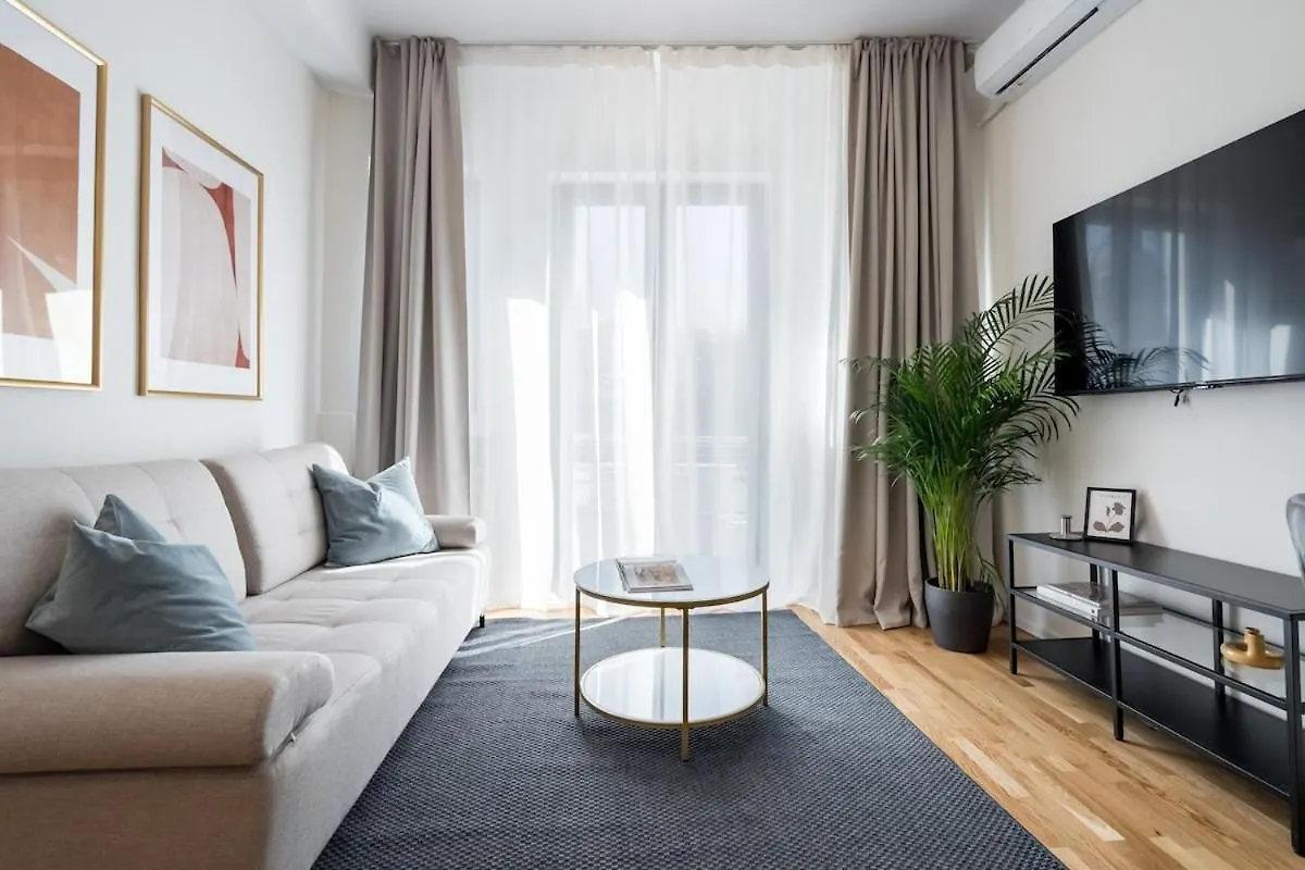 Breathtaking Spacious 2Br Apartment - City Center Bucharest 0*,
